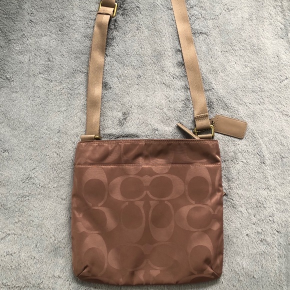 Coach Messenger Crossbody Bag - Picture 3 of 7